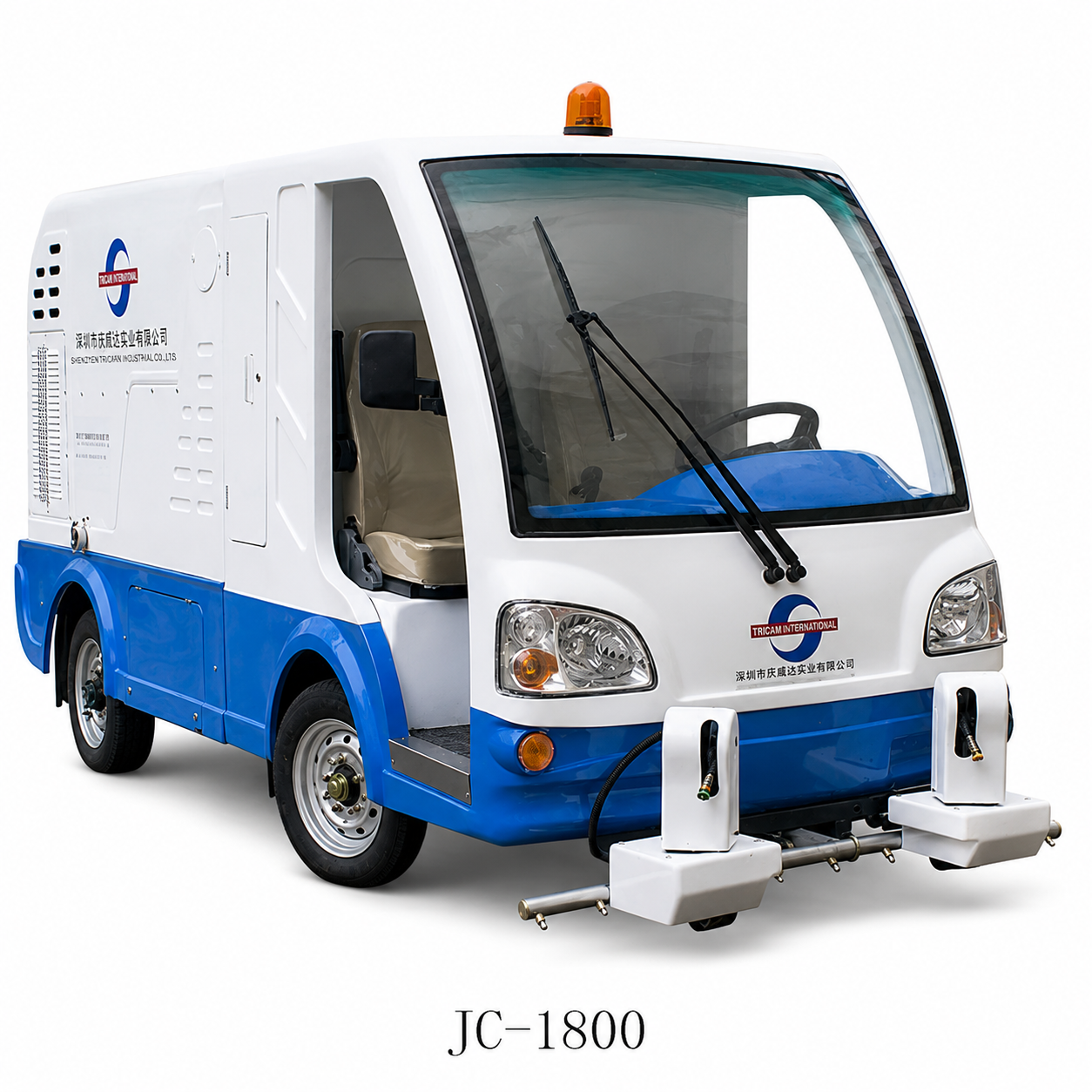 JC-1800 four-wheel flushing vehicle
